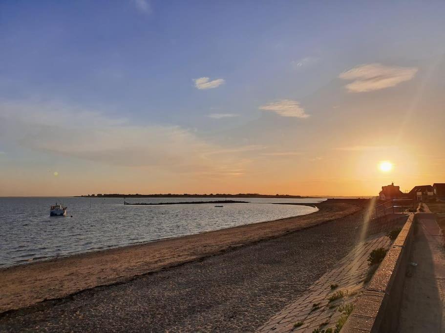Apartmán The Tiny Sea Gem Jaywick Sands Exteriér fotografie